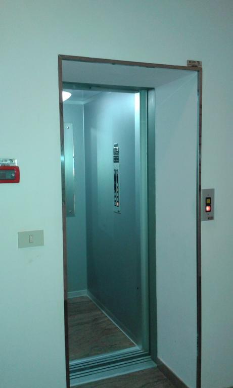 Hotel Nuova Doel Sottomarina Exterior photo